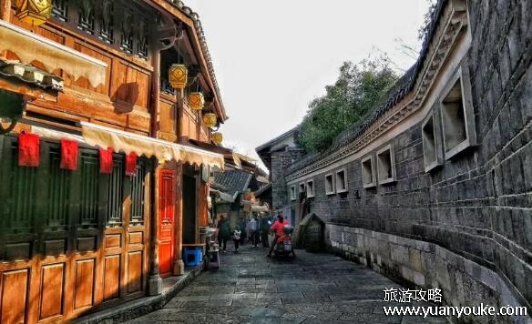 青岩古镇好玩吗值得去吗，非常推荐旅游(充满历史和文化的古镇)