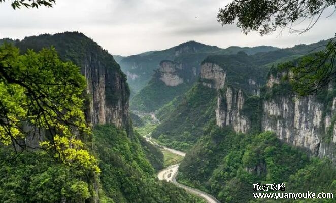 德夯大峡谷好玩吗值得去吗，景观独特值得一玩(极其罕见的峡谷)