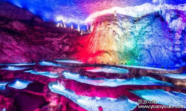 九天洞风景区在哪里，在湖南的张家界里(中国南方最大溶洞之一)