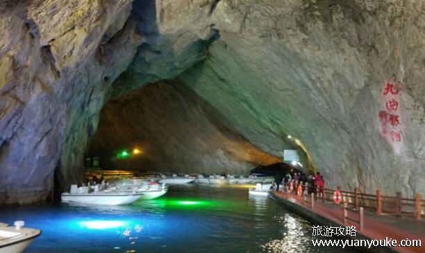 本溪水洞门票多少钱，130元一人(20人以上组团会有优惠)
