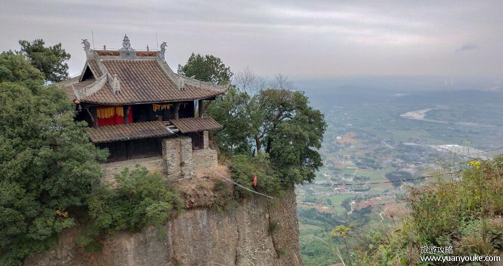 窦圌山风景区在哪里，在四川省江油市(离李白故里距离很近)