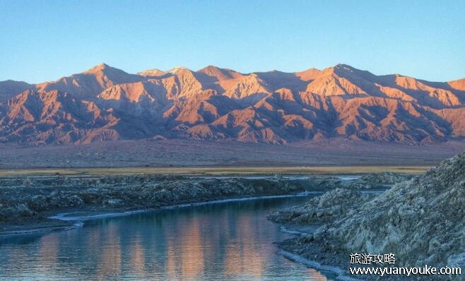 柴达木盆地位于哪个高原，位于青藏高原(中国四大盆地之一)