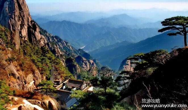 黄山在哪个省哪个市区，安徽省黄山市(山水文化休闲探险于一体)