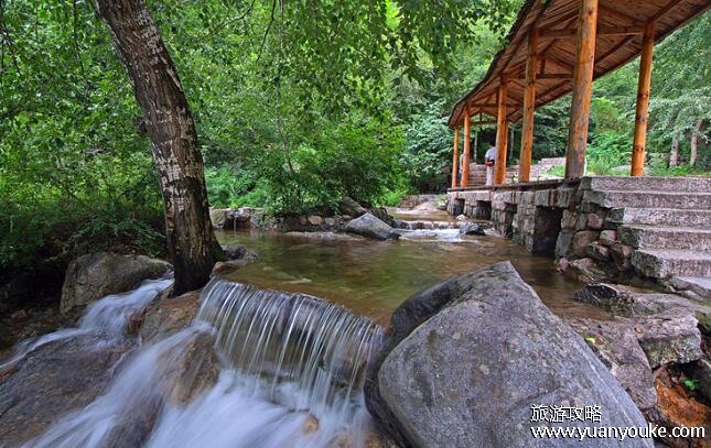 五岳寨好玩吗值得去吗，值得一游的景点(山清水秀峰峦俊美)