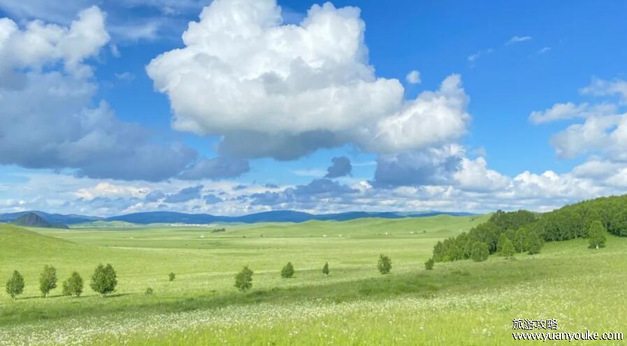 乌兰布统草原在内蒙古哪个地方，