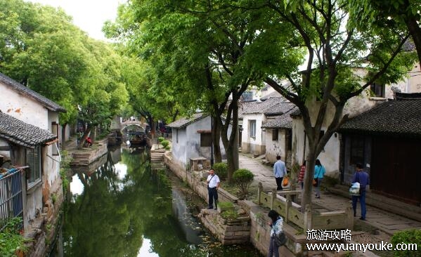 甪直古镇晚上开放吗，不开放(最迟下午5点之后就不开放了)