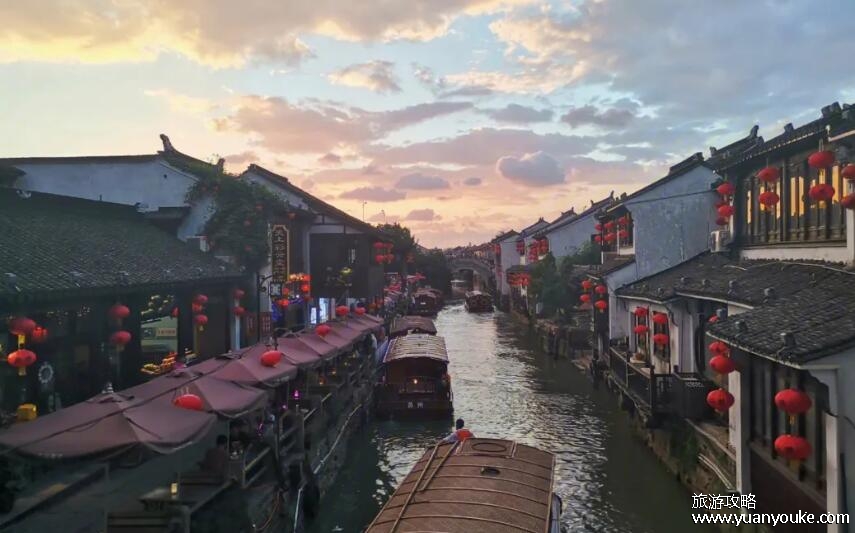 七里山塘好玩吗，值得一去的旅游景点(水巷和石桥非常有特色)
