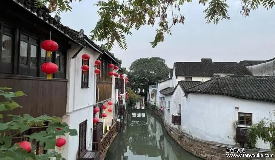 七里山塘好玩吗，值得一去的旅游景点(水巷和石桥非常有特色)
