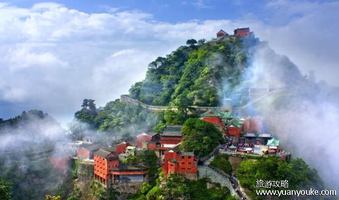 武当山在哪个省哪个市，在湖北省十堰市(著名道教名山之一)