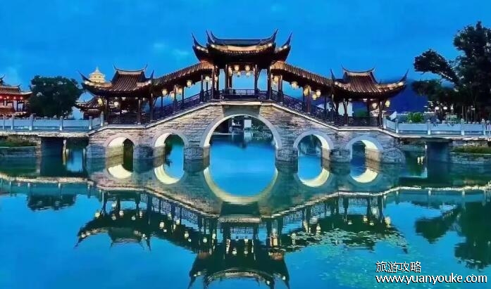 福州闽越水镇好玩吗，值得一去的特色景区(拥有许多独特景点)