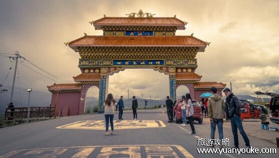 理塘海拔是多少米，4014米(自然景观美丽野生动物种类多)