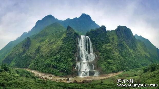 滴水滩瀑布在贵州哪里，在贵阳市花溪区(非常壮观的瀑布景点)