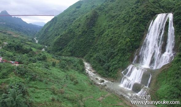 滴水滩瀑布在贵州哪里，在贵阳市花溪区(非常壮观的瀑布景点)