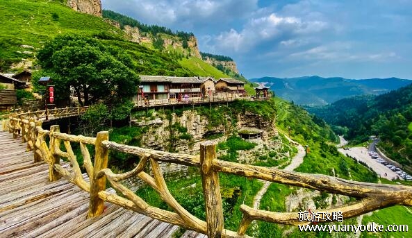 悬空村在山西什么地方，在吕梁市兴县(非常独特的古老村庄)