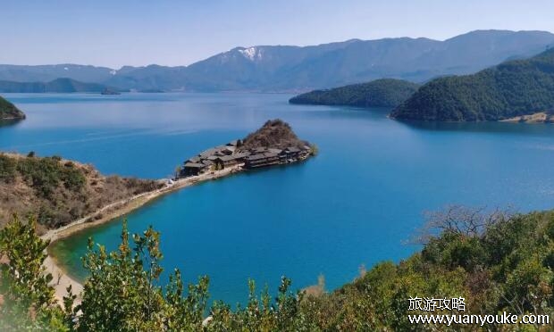 泸沽湖旅游攻略，最推荐10月去玩(周围有众多美丽的自然景点)