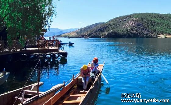 泸沽湖旅游攻略，最推荐10月去玩(周围有众多美丽的自然景点)