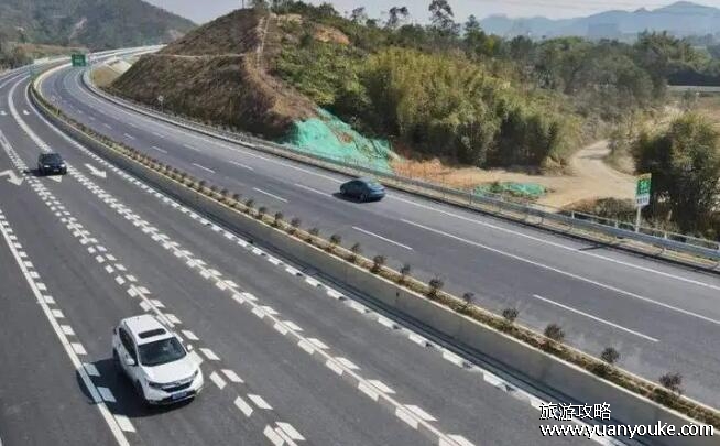 高速走到一半了才免费怎么算，统一按照驶出高速时间计算