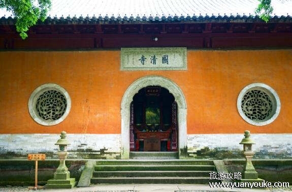 国清寺在哪里，在浙江台州天台山(具有1400多年历史的古寺)