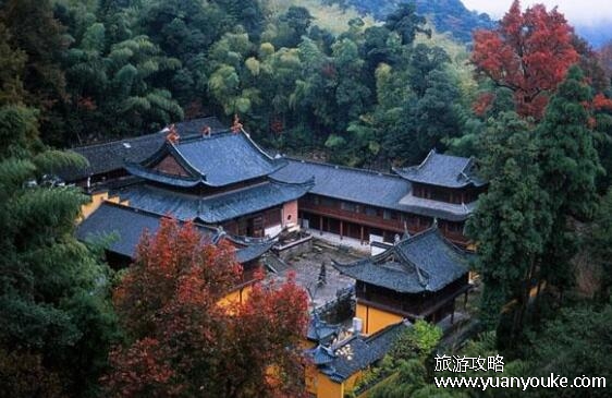 天台山风景区在哪里，浙江省台州市(山水风光秀美适合拍照游玩)