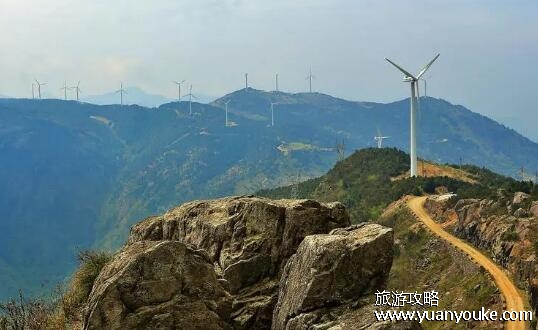 临海括苍山海拔多少米，最高点为1382.4米(云海日出风景很美)