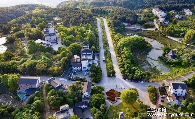 玉峰山森林公园门票多少钱，免费开放的景区(但有一些付费景点)