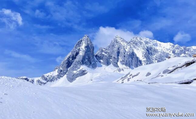 玉龙雪山海拔多高，5596米(从来没有人成功登顶过)