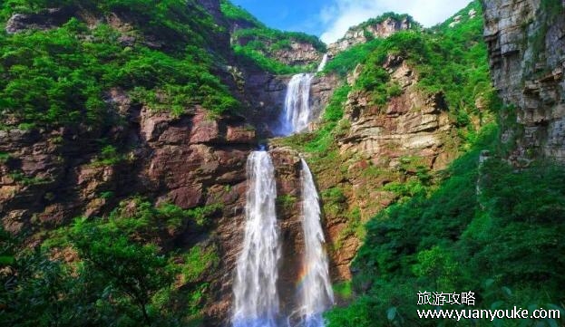 三叠泉在哪里，在江西省九江市(壮丽的瀑布是这里最独特的景点)