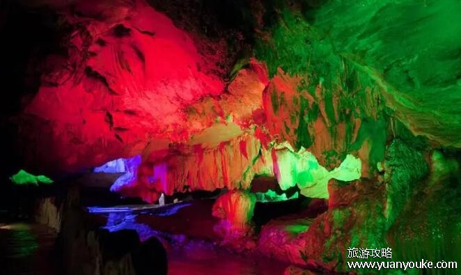 龙宫洞旅游风景区好玩吗，值得一去的景点(独特石景令人难忘)