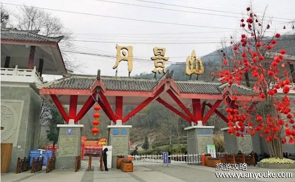 丹景山门票多少钱，一般30元一人(在花期时门票价格会上涨)