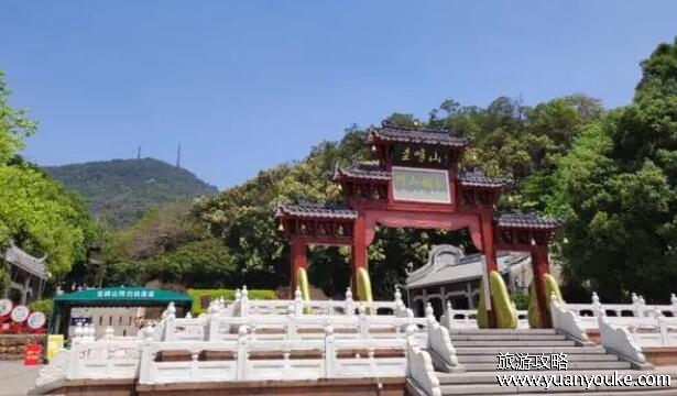 圭峰山海拔高度多少米，高度达到了900米(江门市最高峰之一)
