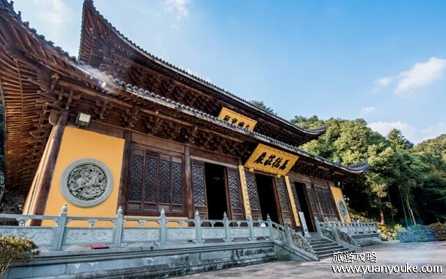 六种人不宜去寺院，唯物主义者心中无神佛不适合去