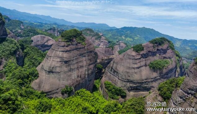 八角寨风景区好玩吗，拥有得天独厚的壮观美景(民俗文化浓厚)
