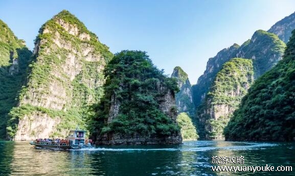 龙庆峡在北京什么地方，在延庆区(可以欣赏山水风光和古代遗迹)