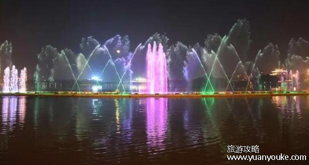 泉州西湖公园喷泉是什么时间开放，每周五周六晚上会开放