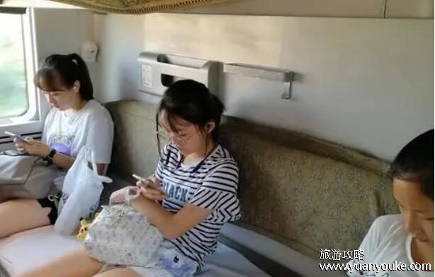 卧代二等座是什么意思呀
