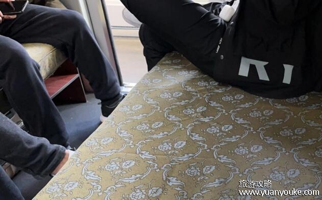 卧代二等座是什么意思呀