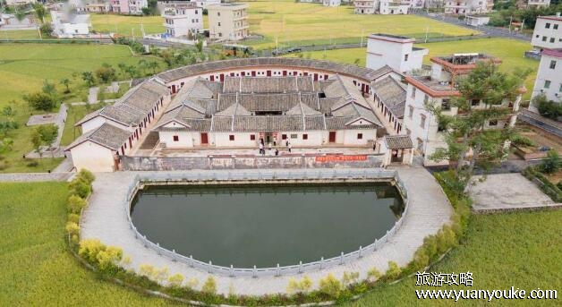 广东围龙屋好玩吗，非常适合休闲度假(可以体验乡村慢节奏生活)
