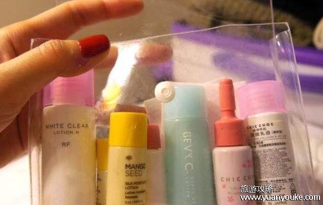 飞机上可以带化妆品吗，可以但是有限制(允许携带的化妆品)
