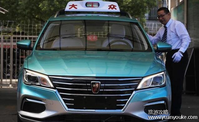 上海出租车起步价是多少，普通出租车14元电动16元(其他详细费用)