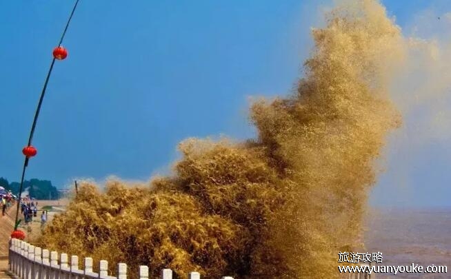 钱塘江观潮最佳时间和地点，每年农历八月十五(多个观潮最佳地点)
