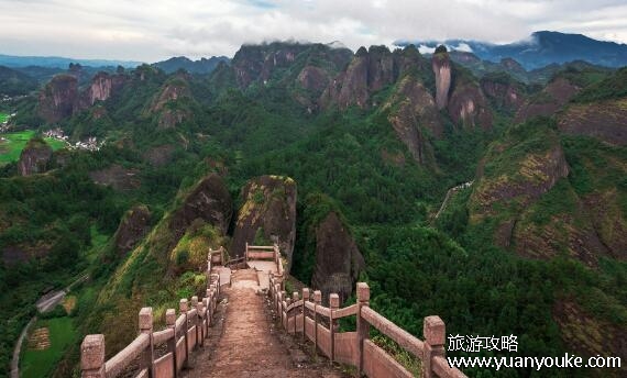 齐云山风景名胜区好玩吗，四季如春的美丽景区(度假旅游良好去处)