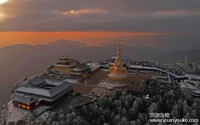 峨眉山一日游最佳攻略，景区门票和路线详细信息(寺庙需要香火票)