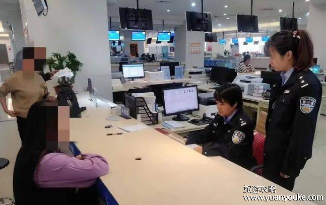 港澳通行证在哪里办，户籍所在地县级公安出入境管理部门