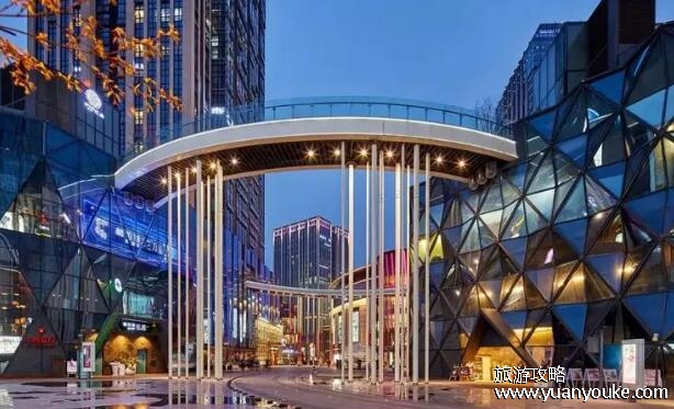 武汉天街好玩吗，值得一去的顶级购物街(周围也有许多著名景点)