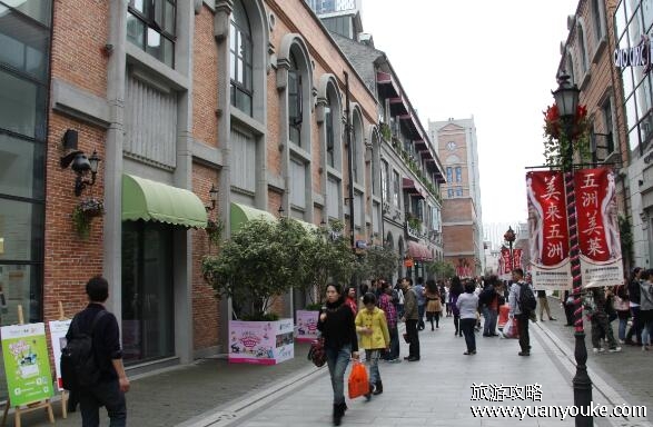 楚河汉街好玩吗，历史文化底蕴浓厚(娱乐商业设施也数不胜数)