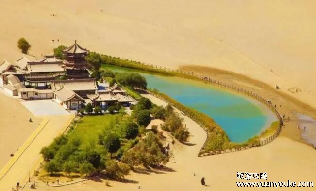 月牙泉在哪里，甘肃省酒泉市敦煌市鸣沙山(月牙泉景区费用详情)
