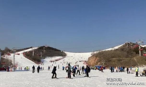 万龙八易滑雪场好玩吗，新手高手全都可以来玩的高品质滑雪场