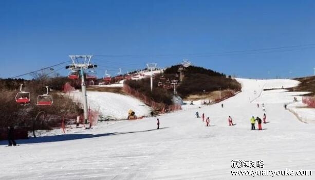 万龙八易滑雪场好玩吗，新手高手全都可以来玩的高品质滑雪场