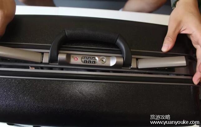 行李箱忘记密码怎么开锁，5个方法帮助你打开密码锁