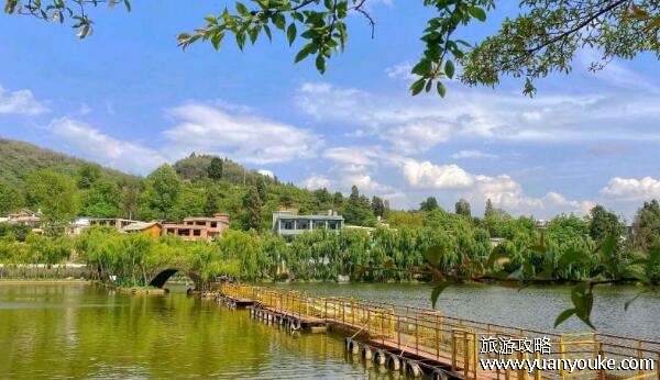 二龙湖风景区在哪里，吉林省四平市铁东区(适合休闲放松的景区)
